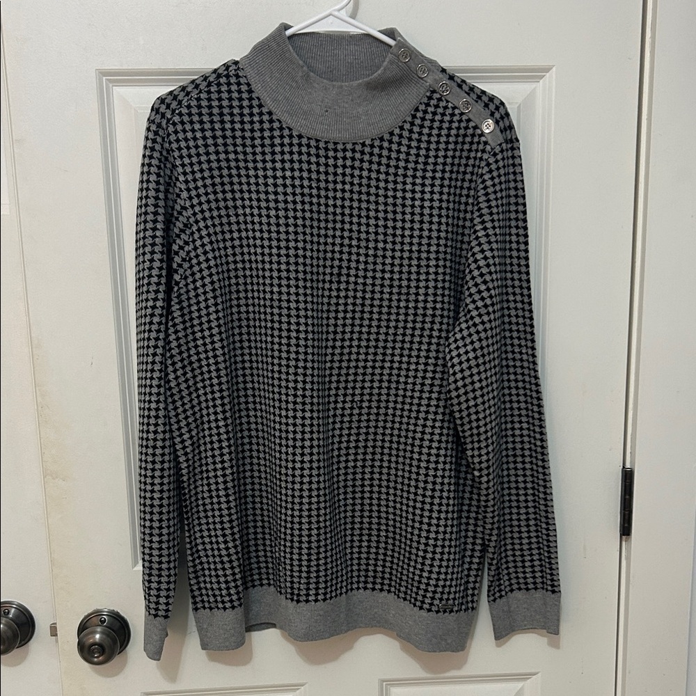 Calvin Klein HoundstoothTurtleneck Sweater size XL black and gray silver buttons